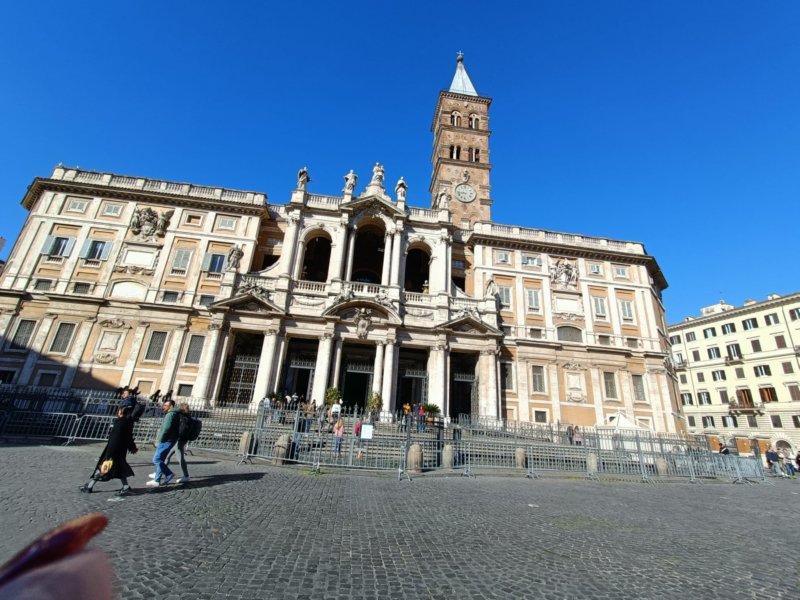 basilica2.jpg